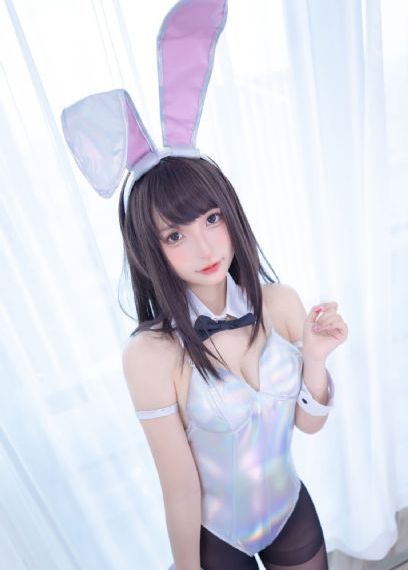 年轻的女教师2在线观看