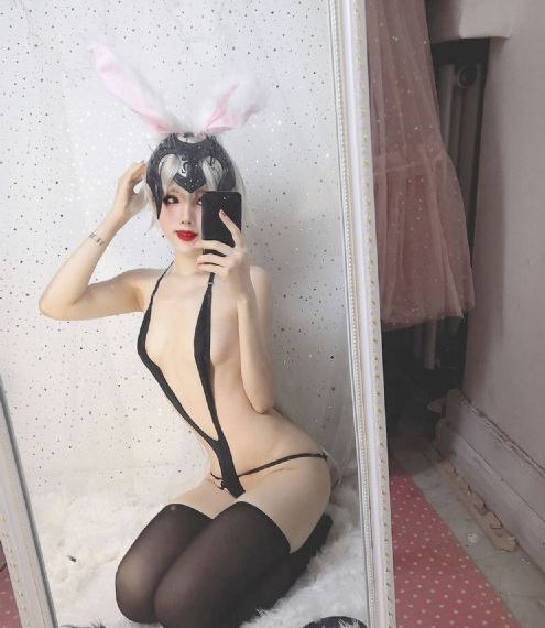 何炅